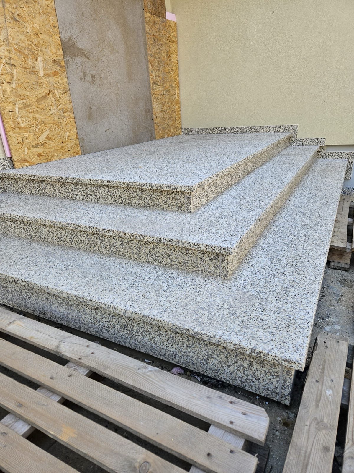 Schody - e5936750 85fa 41d5 9734 45e9a0e3b854 